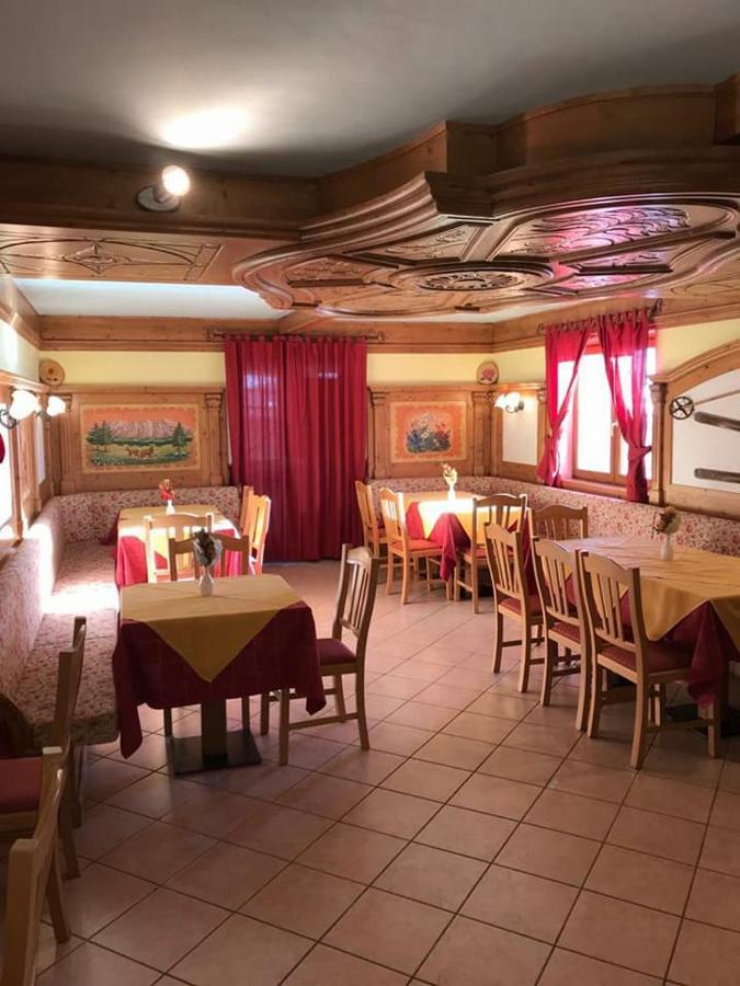 Hotel Sole Del Baldo Брентонико Экстерьер фото