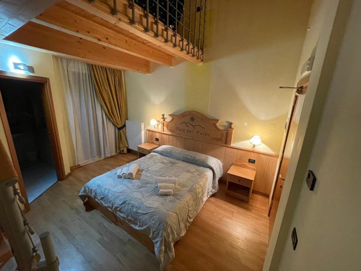 Hotel Sole Del Baldo Брентонико Экстерьер фото